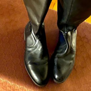 Black sarto leather boots size 8 wide calf never worn